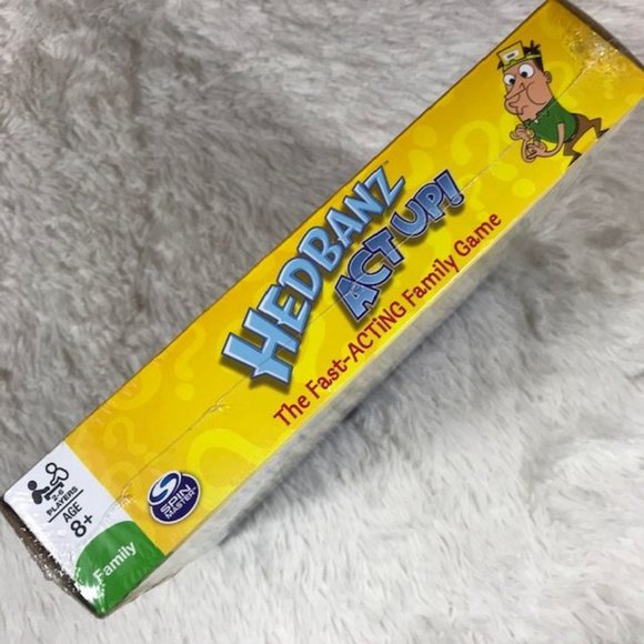 Hedbanz Act Up! Game - Picture 11 of 13